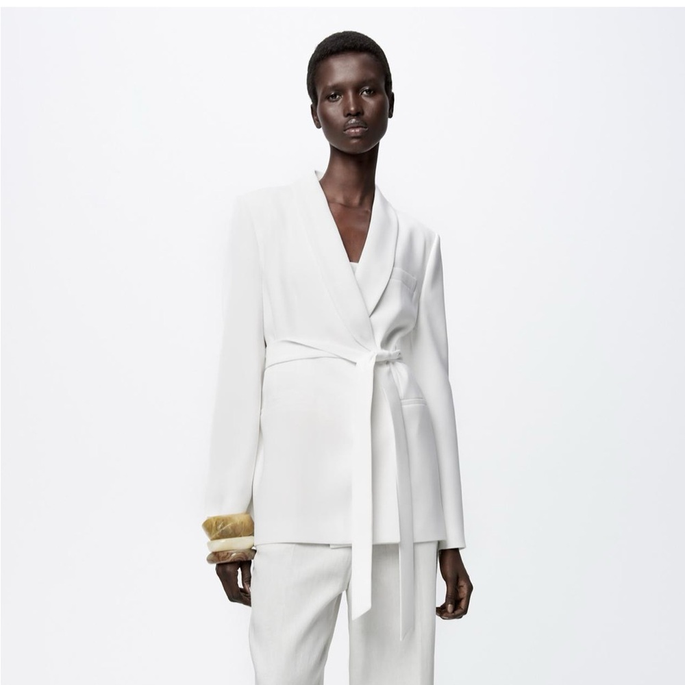 NEW WITH TAGS Zara Belted Tuxedo Jacket